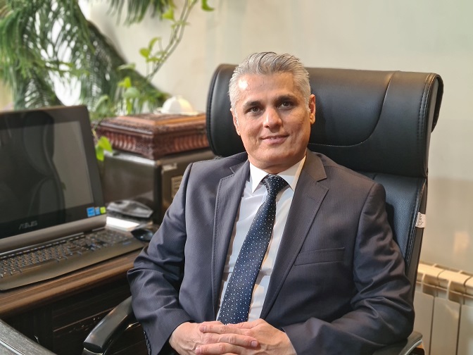 دكتر احمد صادقی