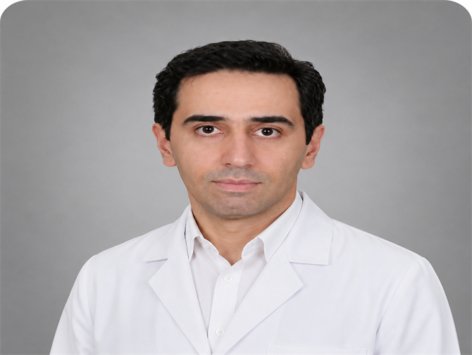  دکتر امیرپژمان هاشمی طاهری 